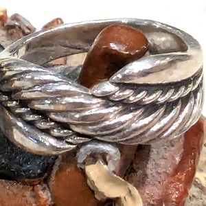 Vintage wing detail silver ring size 6